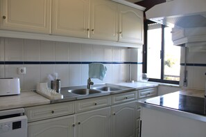 Private kitchen - Salty Sands AP. (Vila Nova de Cacela)