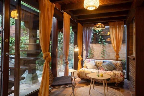 Interior - Idyllic Studio in the forest. Armonía Natura House (Camargo)