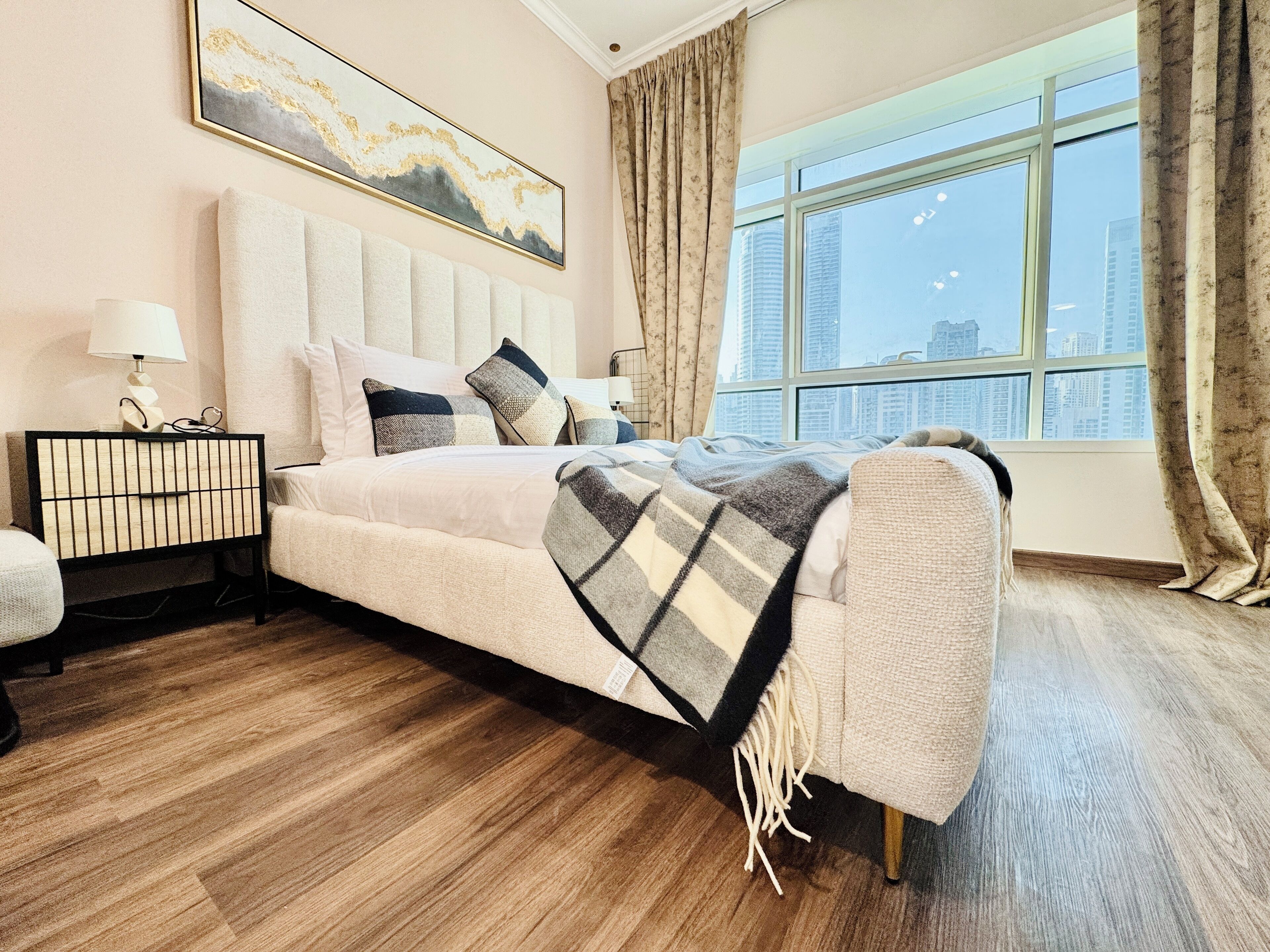 Appartamento Business, vista città | Biancheria da letto di alta qualità, una cassaforte in camera