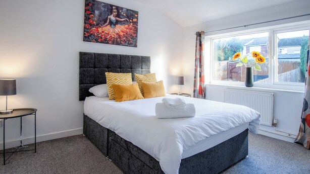 House (2 Bedrooms) - Gellionen - 2 Bedroom House - Clydach (Swansea)