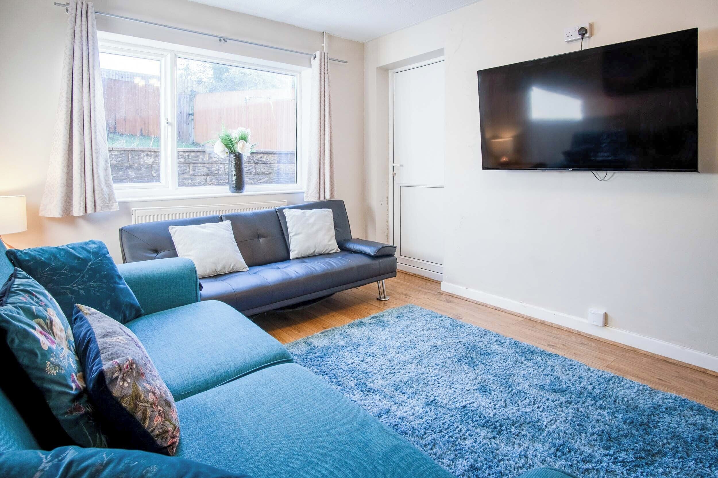 31-inch TV with digital channels