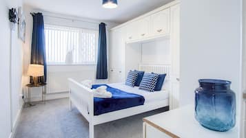 House (3 Bedrooms) | 3 bedrooms, iron/ironing board, bed sheets