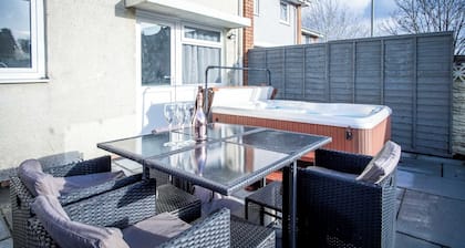 Tyle Teg - 3 Bedroom Holiday Home - Clydach