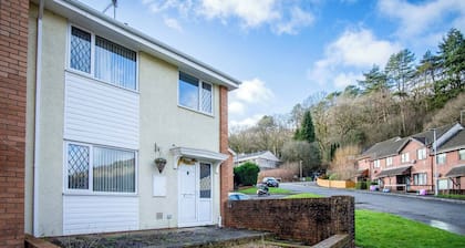 Tyle Teg - 3 Bedroom Holiday Home - Clydach