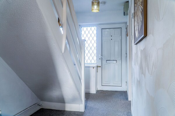 Tyle Teg - 3 Bedroom Holiday Home - Clydach - Carmarthenshire