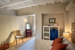 Iron/ironing board - Daplace - Arianna Apartment (Roma)