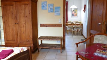 Fer et planche Ă repasser, Wi-Fi, draps fournis