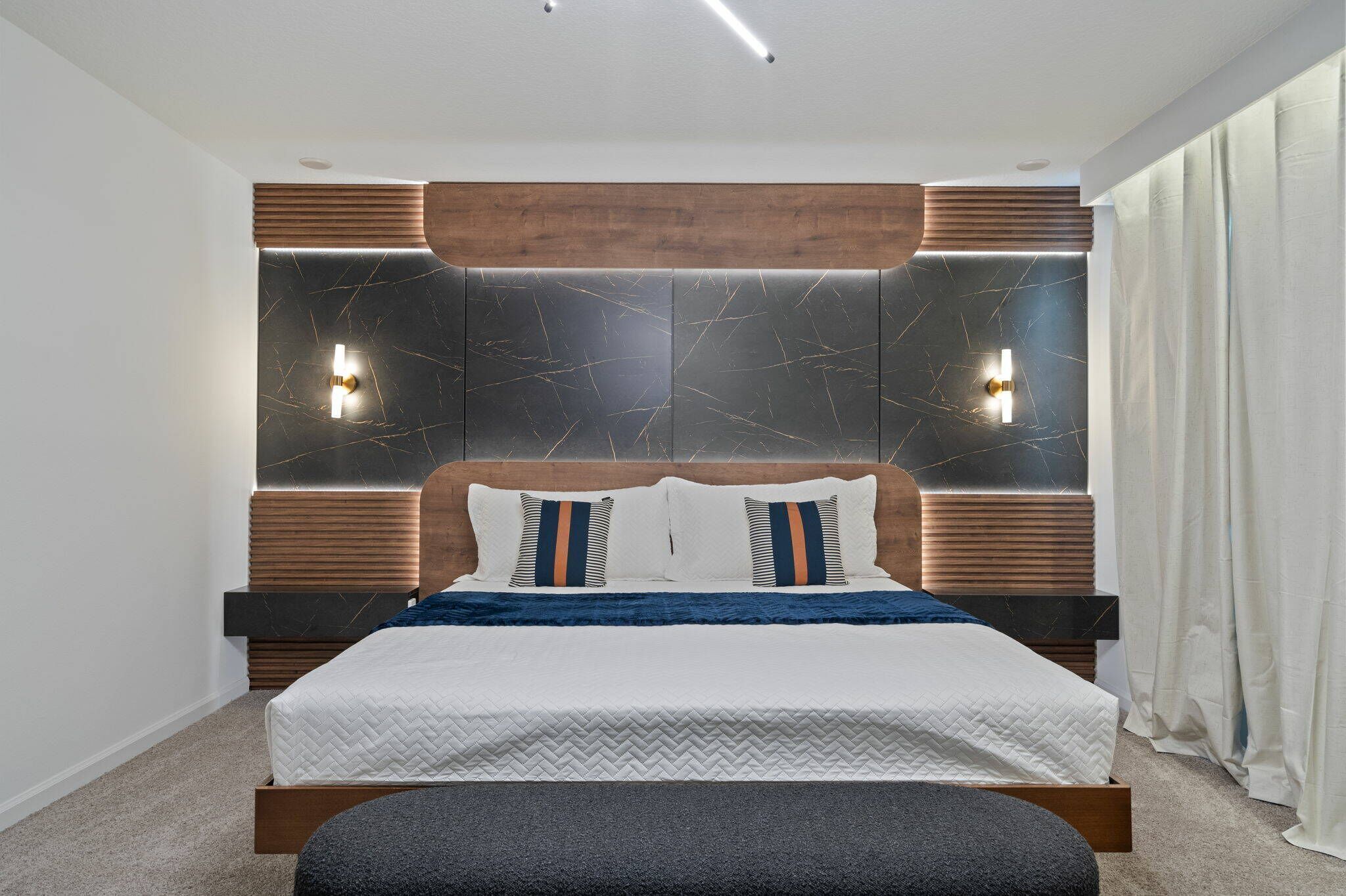 Cuna de viaje, wifi, ropa de cama