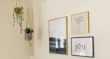 Modern Apartment #2 in Historic Abbey