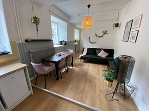 Living area - Cosy apartment #4 in Historic Abbey (Cadier en Keer)