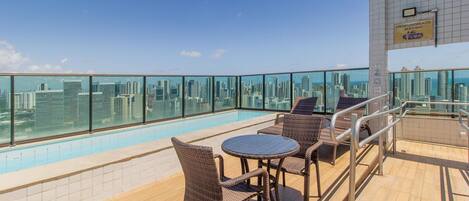 基本公寓 | 泳池 | 室外泳池