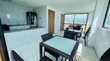 Departamento básico | Restaurantes