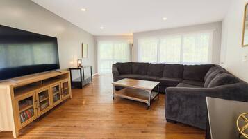 Televisión, oficina