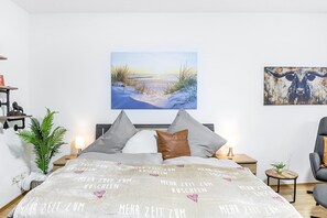 Ferros/tábuas de passar roupa, Wi-Fi, roupa de cama