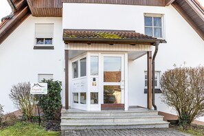 Exterior detail - Angie's Thermal Spa Apartment with Wi-Fi (Bad Staffelstein)