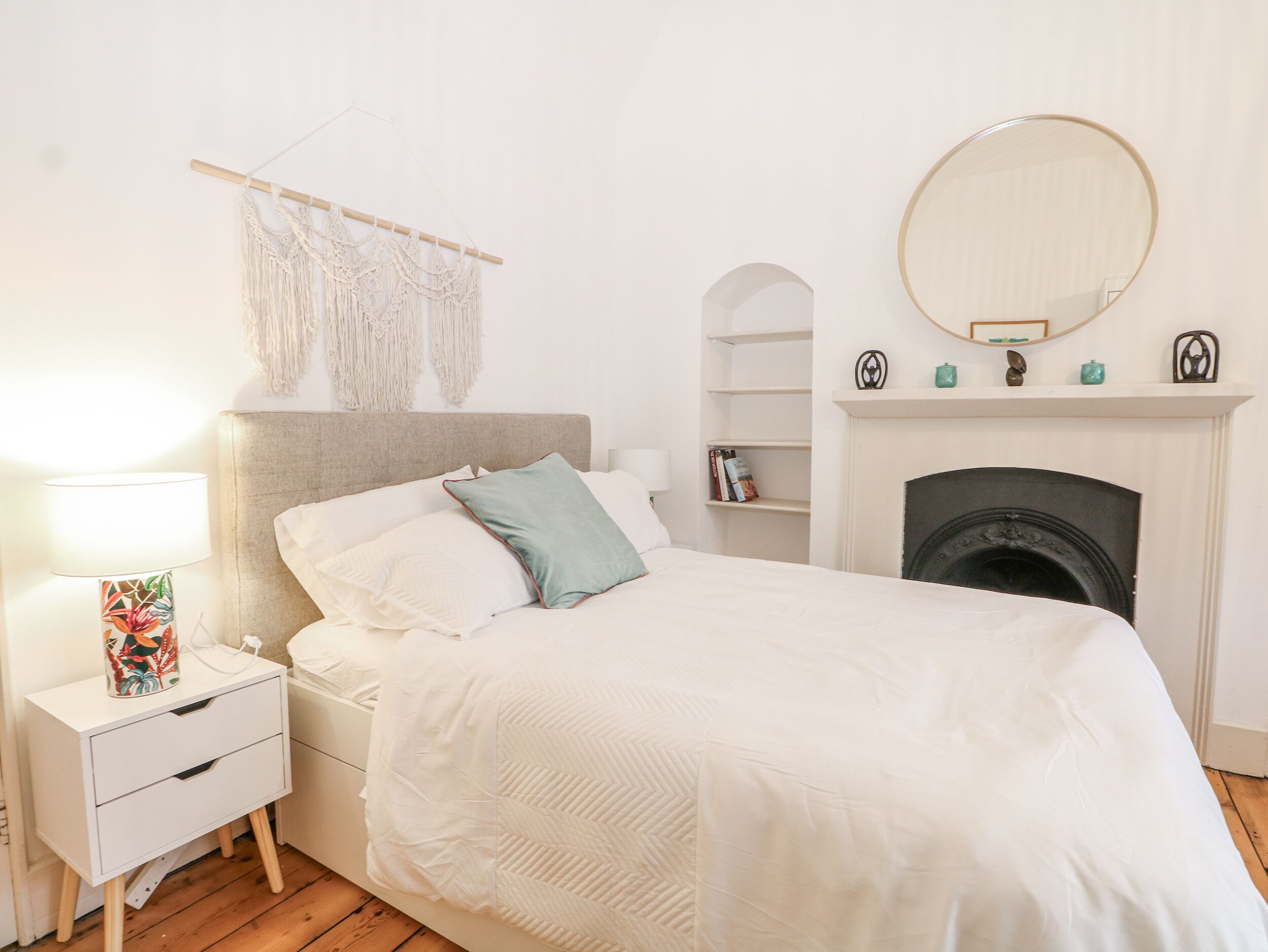 4 bedrooms, individually decorated, individually furnished, free WiFi