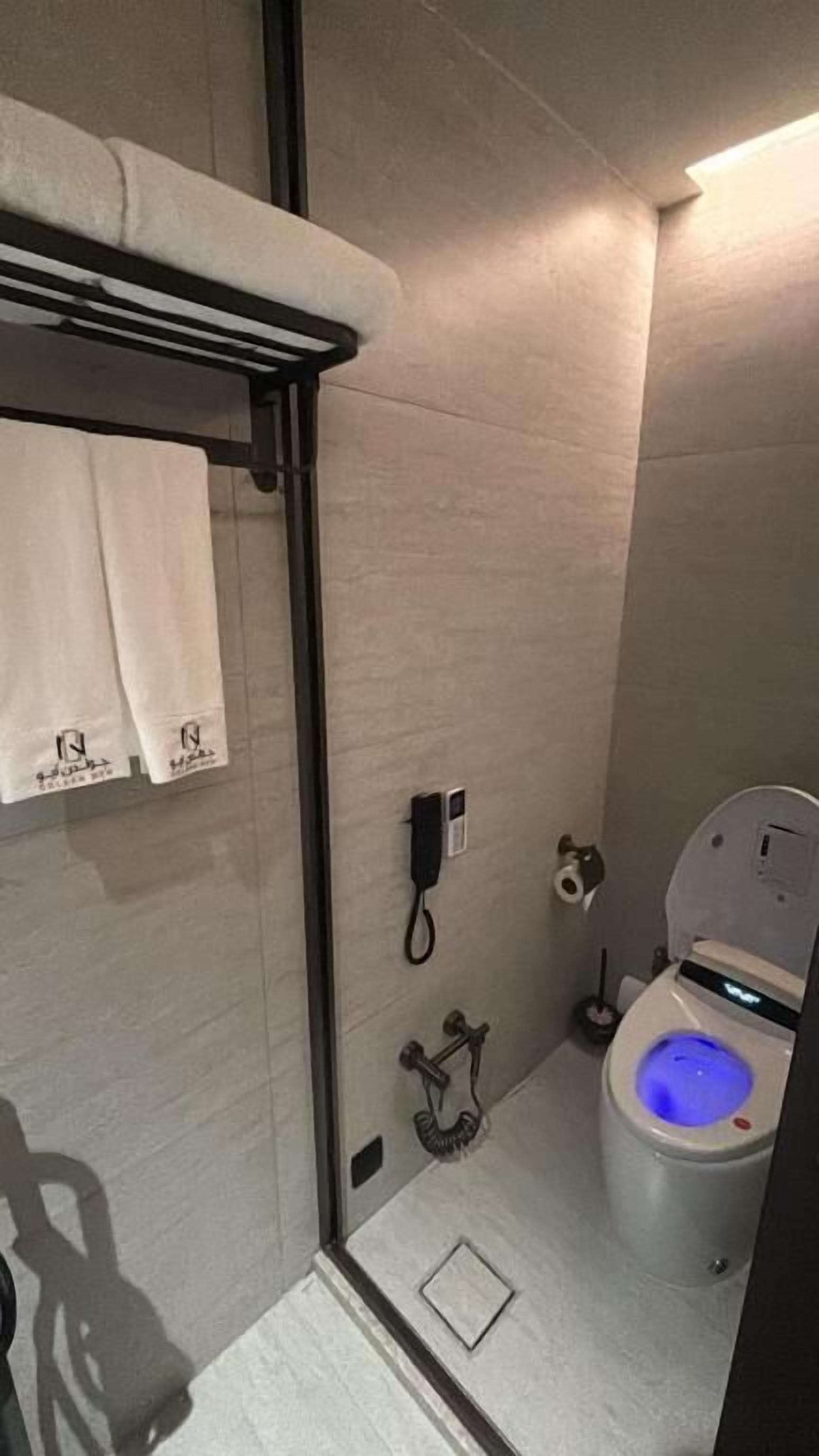 Double Room | Bathroom | Slippers