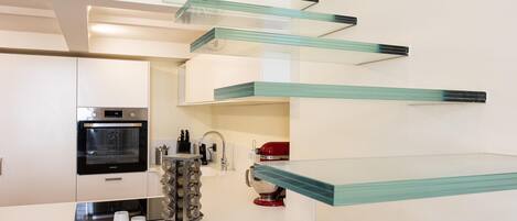 Apartment | Private kitchen | Microwave, dishwasher, espresso maker, coffee/tea maker