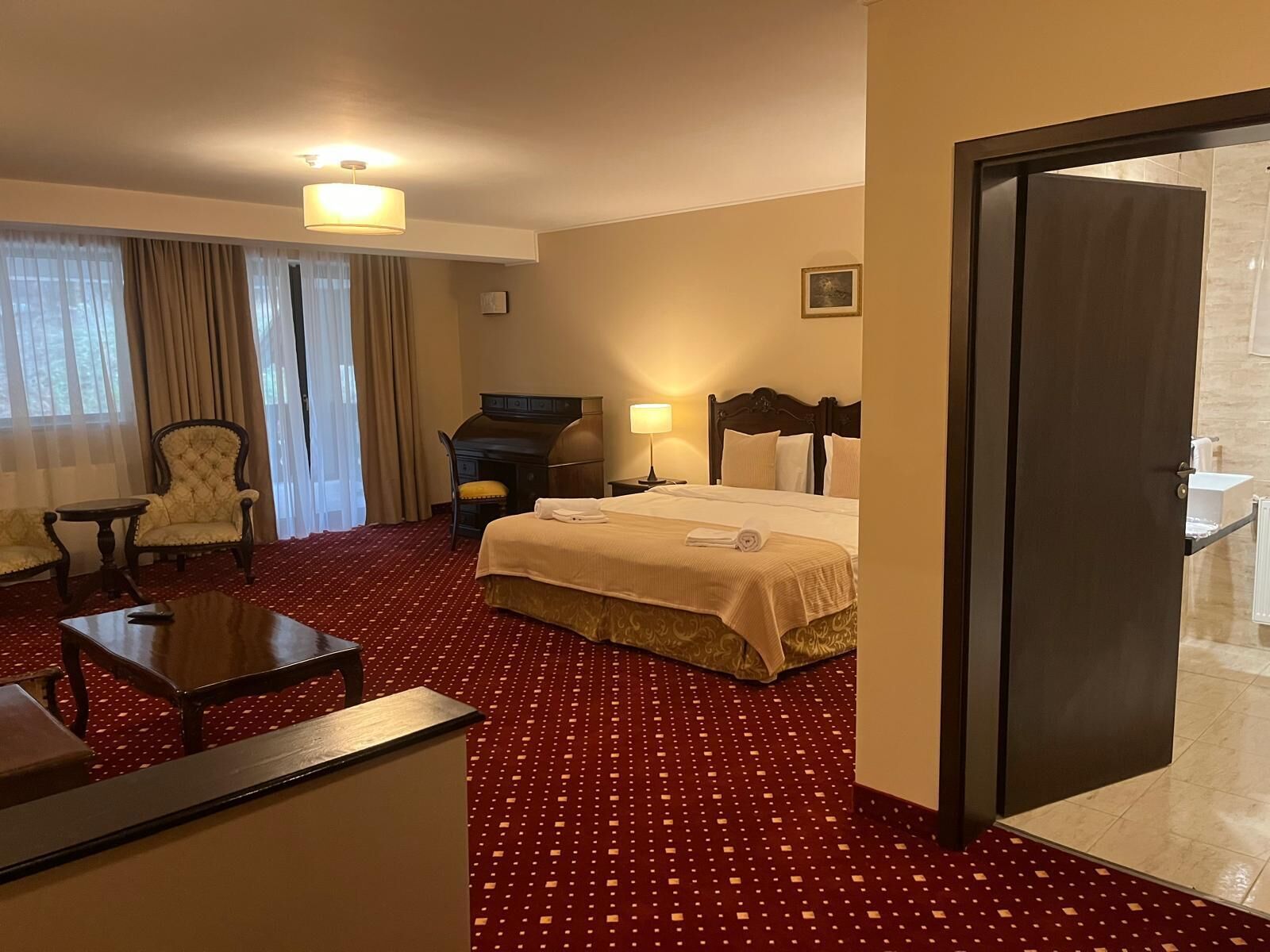 Deluxe Double Room, Balcony, Mountain View | Desk, free WiFi