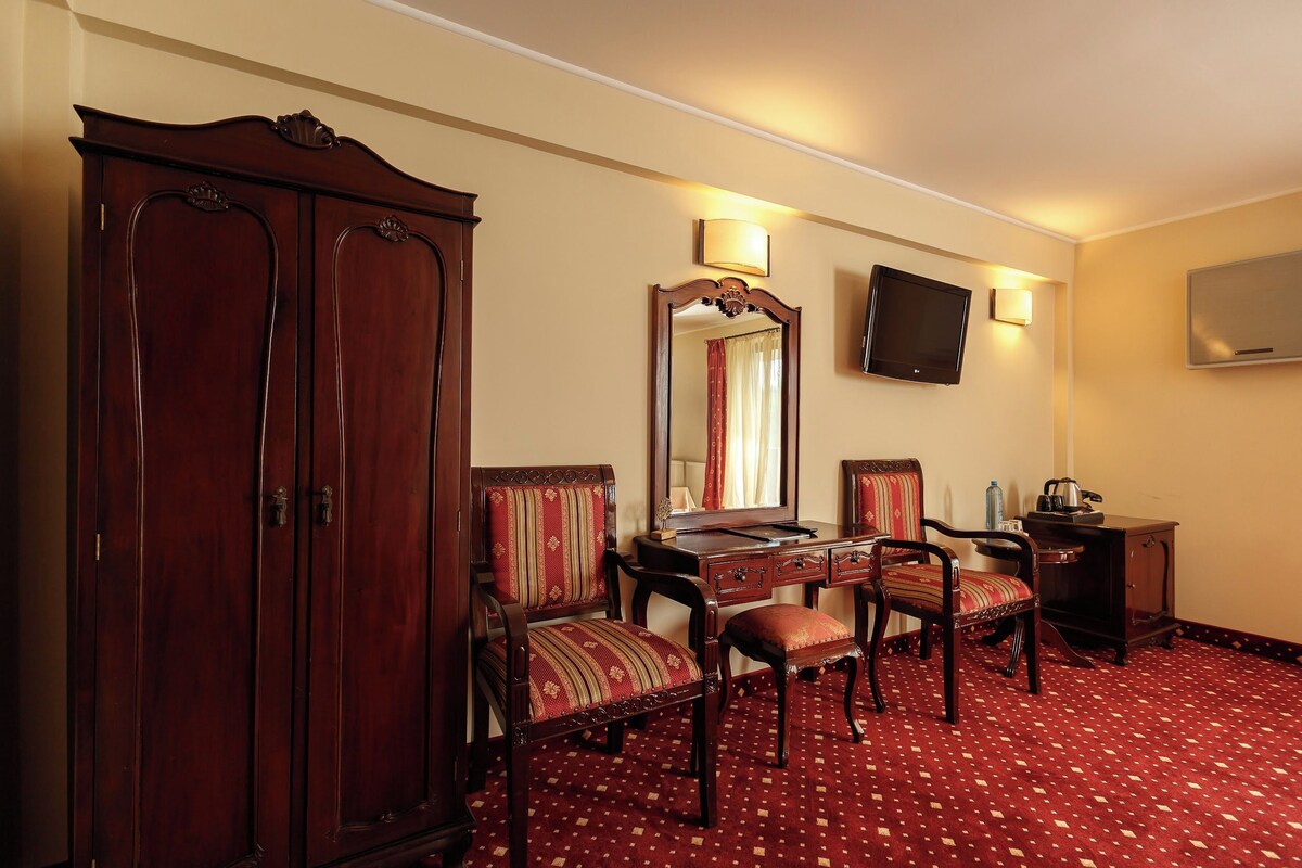 Standard Double Room | Desk, soundproofing, WiFi (free)