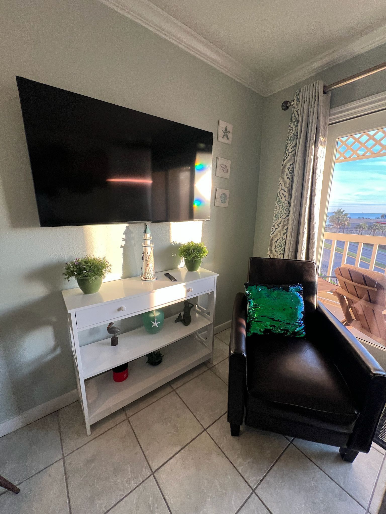 TV