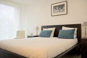 Tabla de planchar con plancha y wifi 