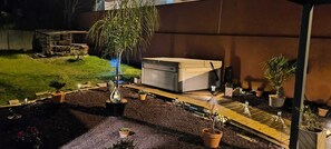 Terrace/patio - Welcome to NOUT TI KAZ: Like at home, far from home (Saint-Orens-de-Gameville)