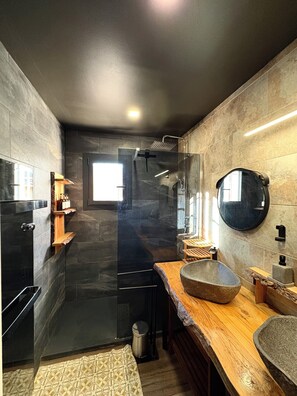 Shower, hair dryer, towels, soap