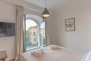 1 camera, una scrivania, Wi-Fi gratuito, lenzuola