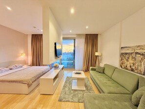 Deluxe Studio, Balcony - Aurelio Central Residences (Budva)