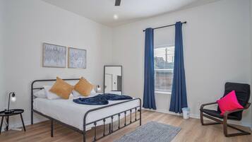 Lejlighed (3 Bedrooms) | 3 soveværelser, strygejern/strygebræt, sengetøj