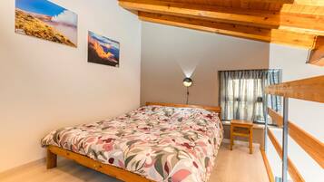 Schreibtisch, WLAN, Bettwäsche