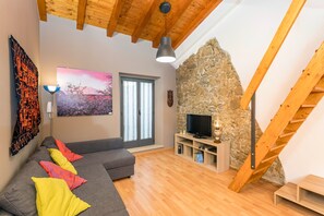 TV, DVD player - Apartment 'Le Case di Gilda' - Castiglione di Sicilia (Castiglione di Sicilia)