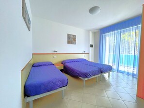 2 bedrooms, in-room safe, bed sheets - COND. PELICAN - B2 5+1 - B80A4R (Bibione Pineda)