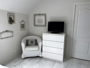 Interior - La Bienvenue Guest Room in Vouzon, Heart of Sologne (Vouzon)