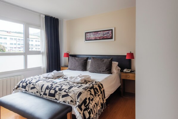 Iron/ironing board, WiFi, bed sheets - Centrally located 1-bedroom, 1-bathroom apartment. Spacious and comfortable. (Ushuaia)