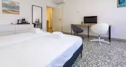 Double room in Mestre, near Venice, Wi-Fi and self check-in