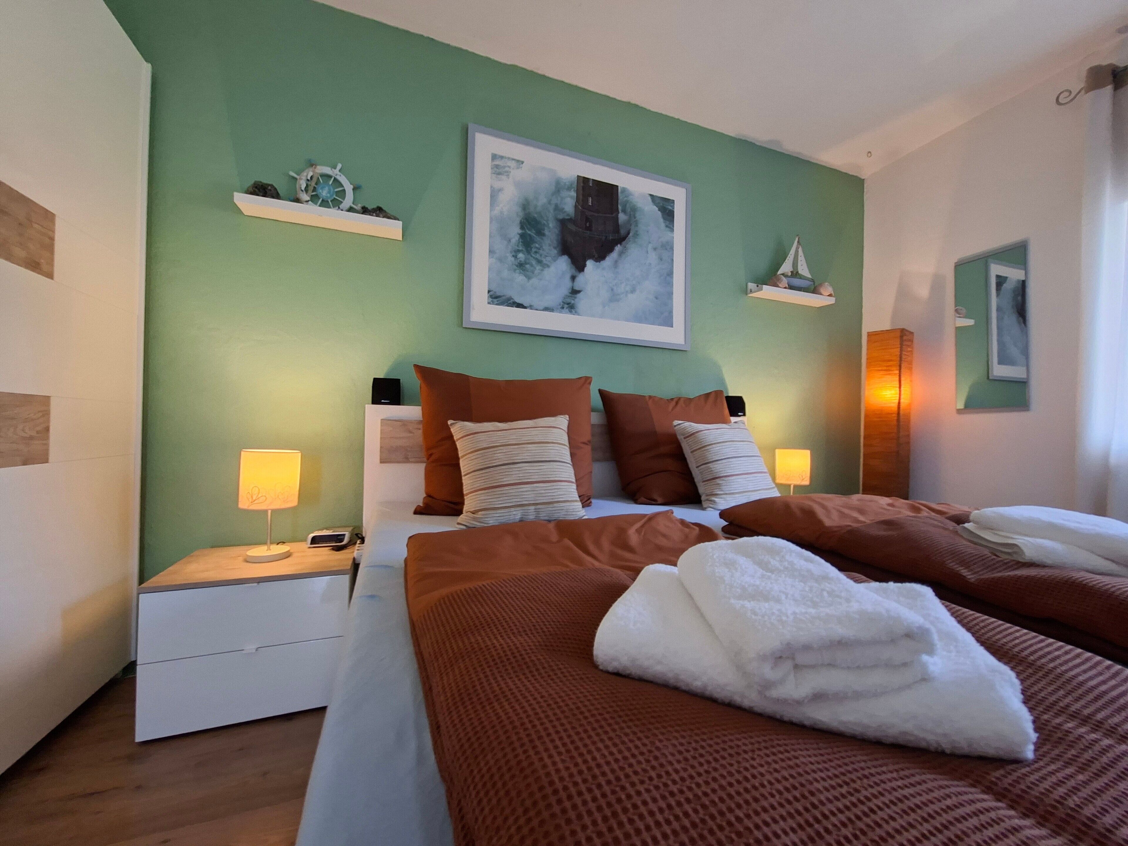 2 bedrooms, soundproofing, iron/ironing board, WiFi