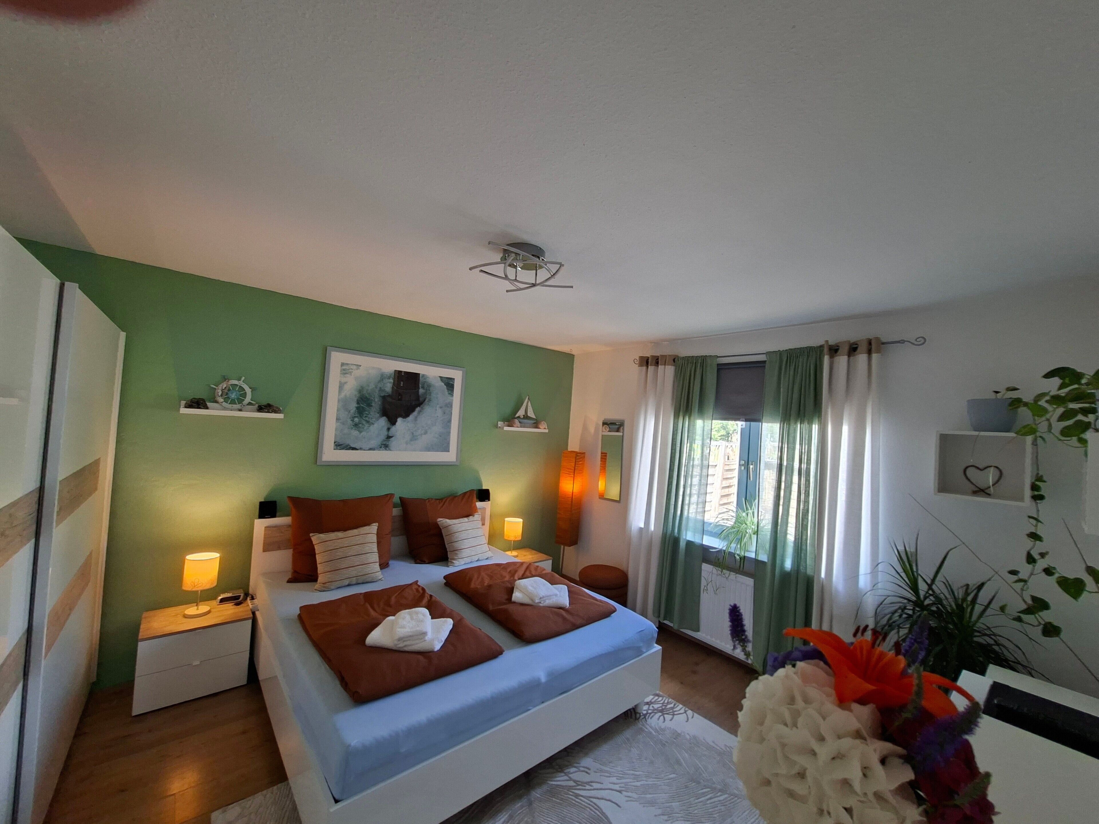 2 Schlafzimmer, schallisolierte Zimmer, Bügeleisen/Bügelbrett, WLAN