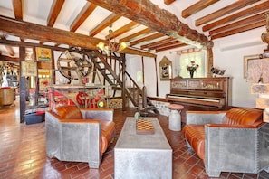 Interior - Normandy House: Spa, Pool, Jacuzzi & Tennis – 12 Guests (Lieurey)