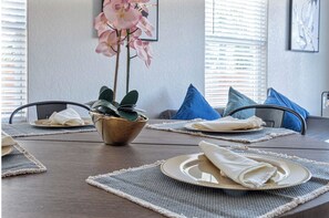 Apartment | 3 bedrooms - Pristine 3 BR 2BA Abode Close to Lovely Downtown (San Antonio)
