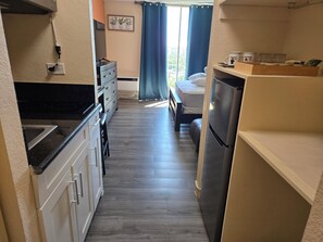 Iron/ironing board, free WiFi, bed sheets - 11th Fl Inn on the Park Studio | Pool | AC | City & Park View (Honolulu)