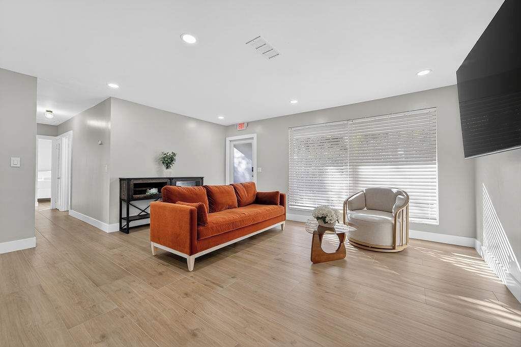 The Veranda Villa - 8 Beds - Pet Friendly - Jupiter, FL