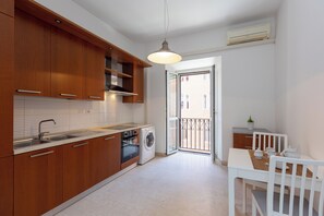 Apartment | Private kitchen - Rental in Rome Cesare Apartment (Rome)