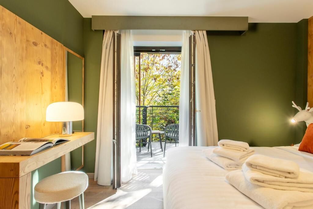 Klassiek appartement | Uitzicht vanuit de kamer