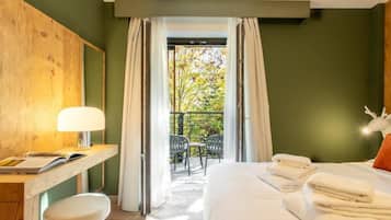 Klassiek appartement | Uitzicht vanuit de kamer