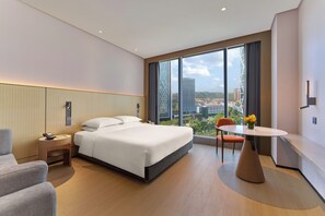 ルーム キングベッド 1 台ソファーベッド付き | WiFi (無料)