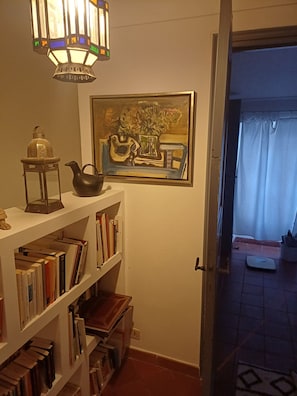 Interior - A delightful little village home (Ramatuelle)