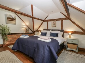 2 bedrooms, individually decorated, individually furnished, free WiFi - Magpie Cottage (Worcester)