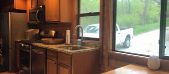 Cabin on Lake 75 Acre Lake:  Couples Get Away or Fun Family Vacation